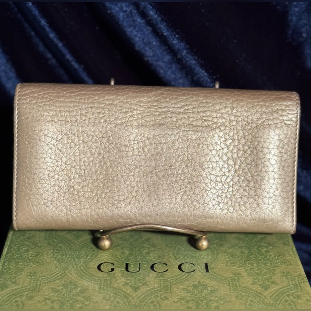 GUCCI Embossed Continental Platinum Leather Wallet - Picture 11 of 16